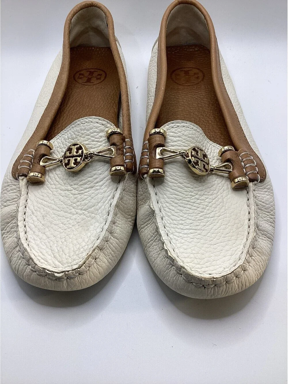 Tory Burch White Tan Pebbled Leather Logo Driving Loafers Flats 8.5M 4720
